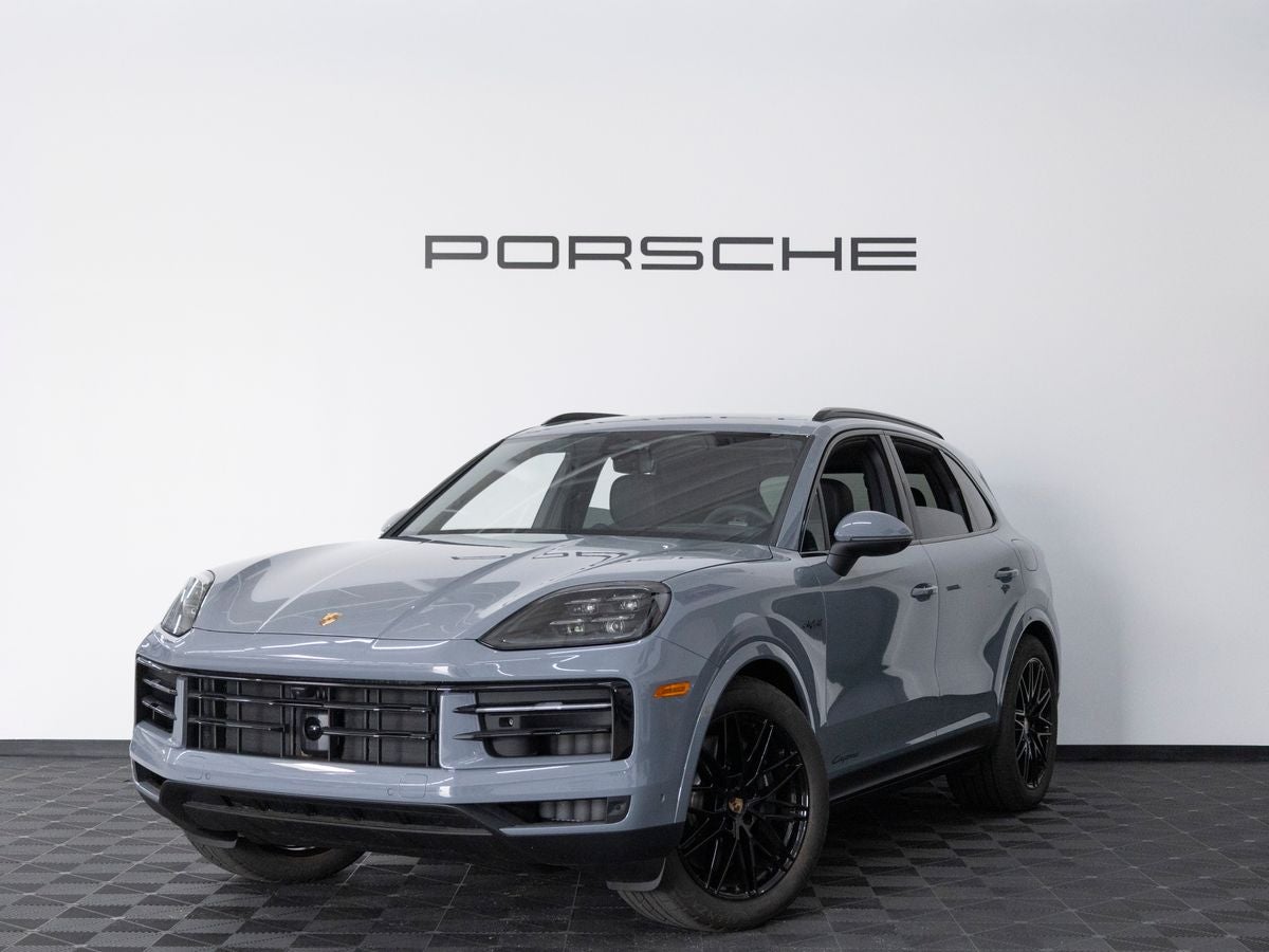 2026 Porsche Cayenne Cayenne E-Hybrid in Arctic Grey — front three-quarter view